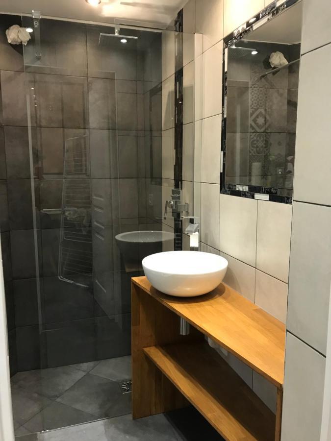 Adorable Souplex Batignolles Apartment ปารีส ภายนอก รูปภาพ